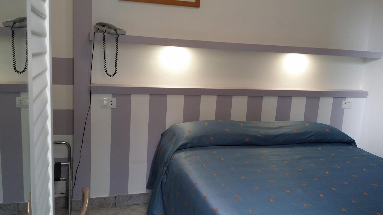 Hotel San Giorgio Алассио Экстерьер фото